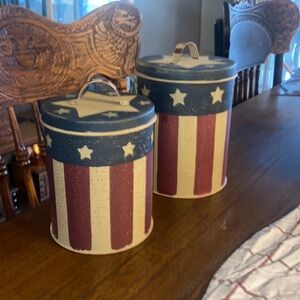 Set of two American flag tin canisters